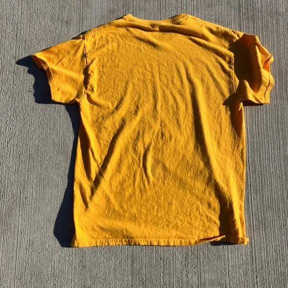 Virginity Rocks T-Shirt - Picture 2 of 3